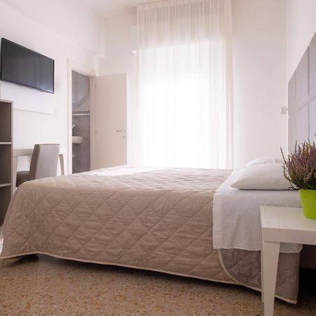 רימיני Hotel Silver מראה חיצוני תמונה