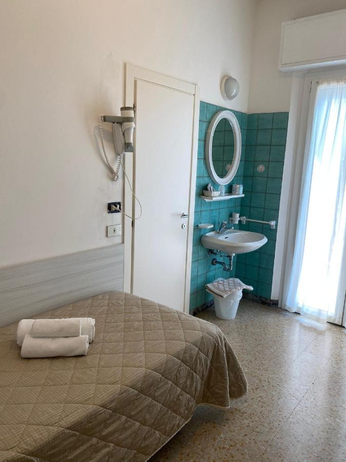 רימיני Hotel Silver מראה חיצוני תמונה