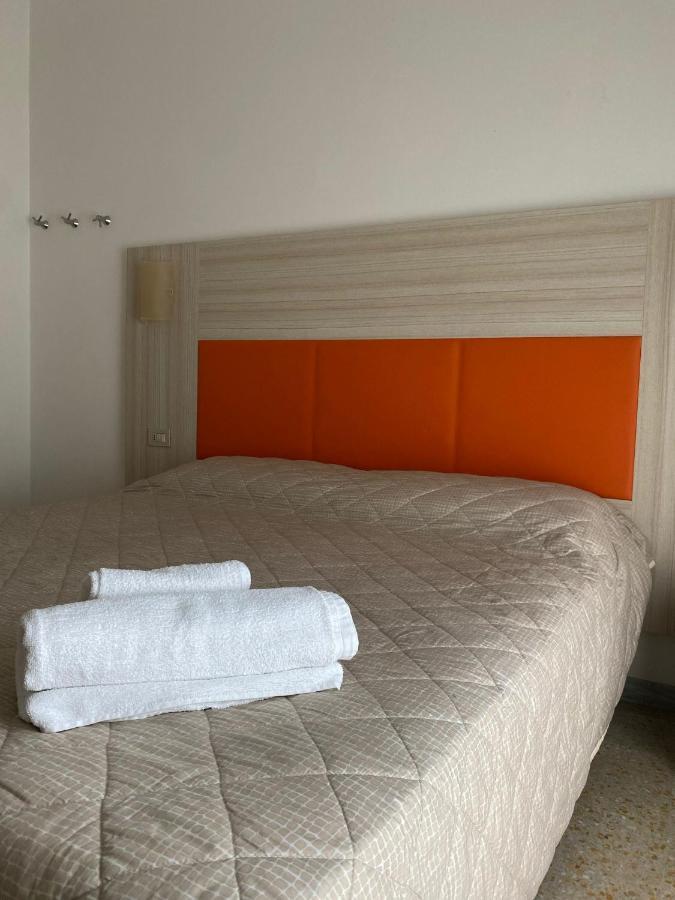 רימיני Hotel Silver מראה חיצוני תמונה